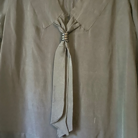 Black dress with tie - Picture 1 of 3